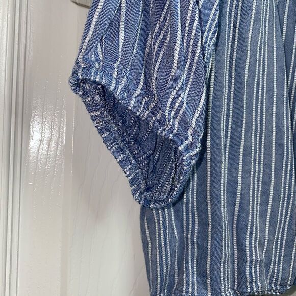 Fever’s 3/4 sleeve blouse (striped) - Picture 9 of 9